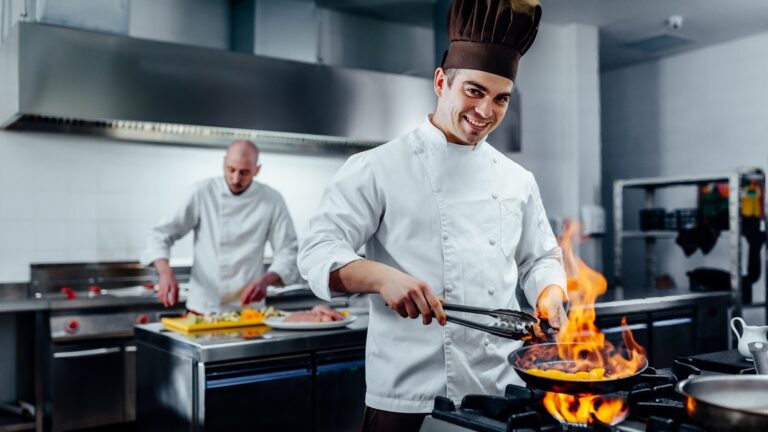 برنامج الستة أشهر